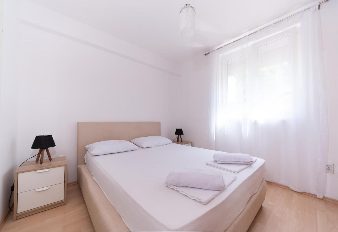 Sunshine Apartment Котор Екстериор снимка